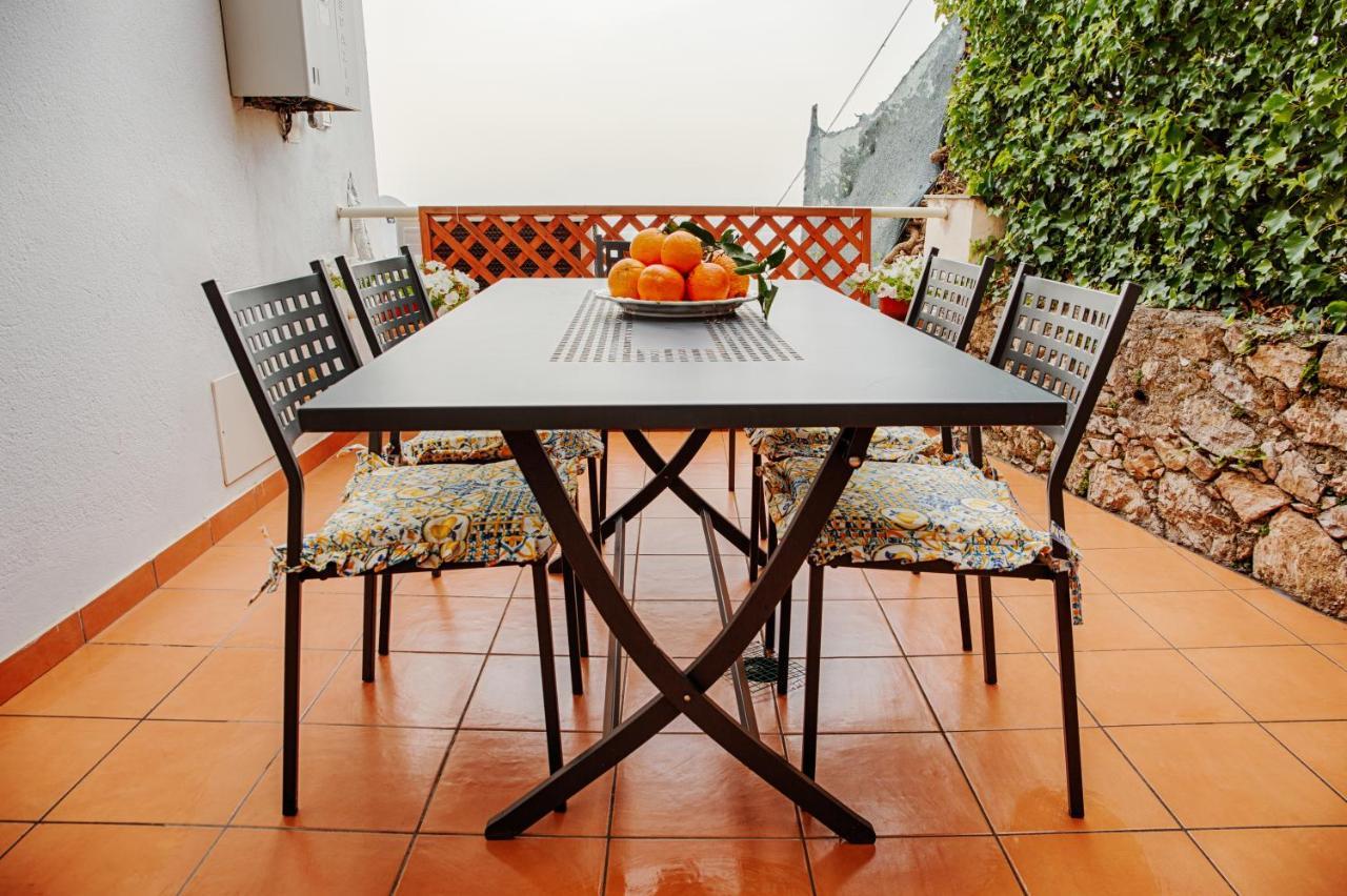 Casa Amapola Taormina Villa ภายนอก รูปภาพ