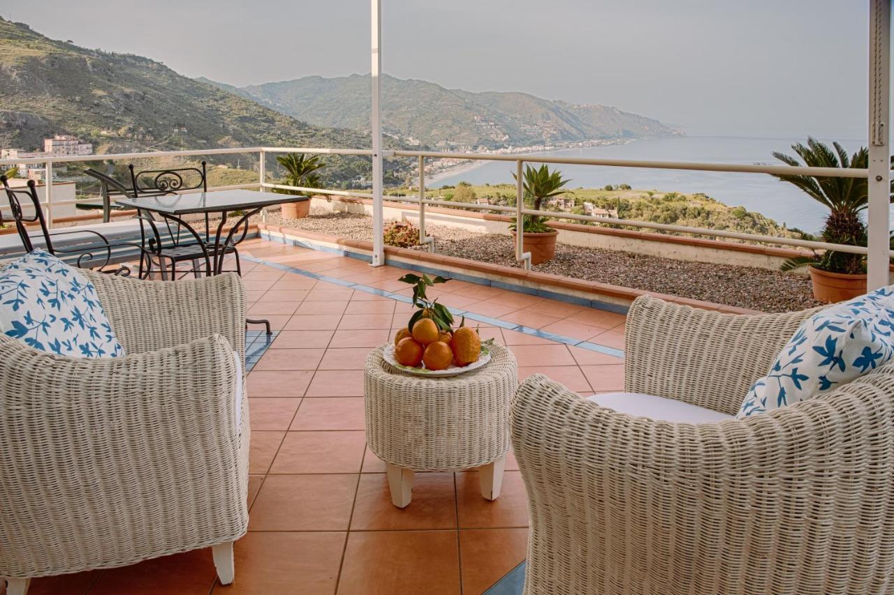 Casa Amapola Taormina Villa ภายนอก รูปภาพ