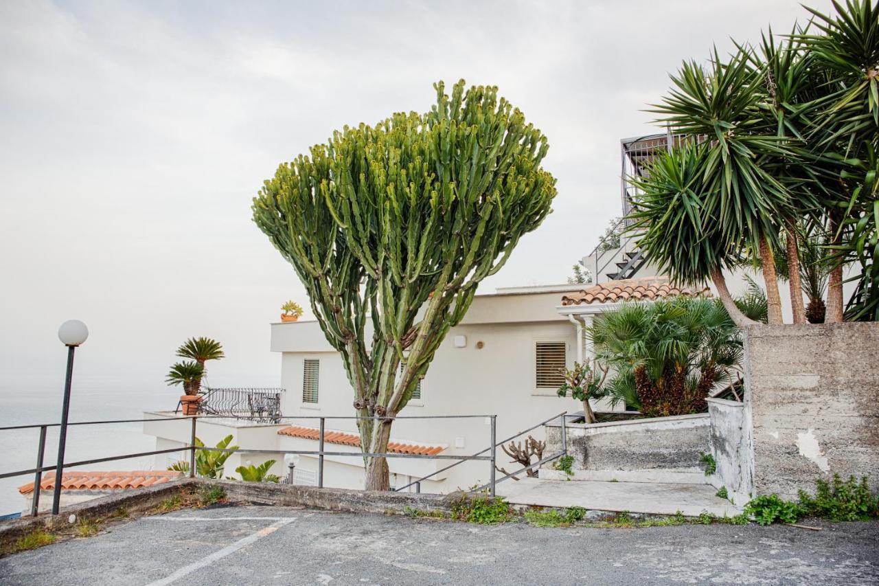 Casa Amapola Taormina Villa ภายนอก รูปภาพ