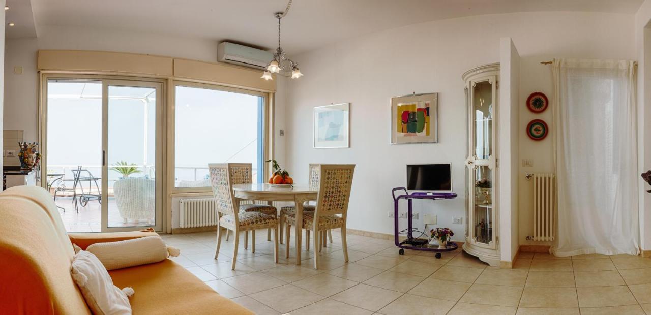 Casa Amapola Taormina Villa ภายนอก รูปภาพ